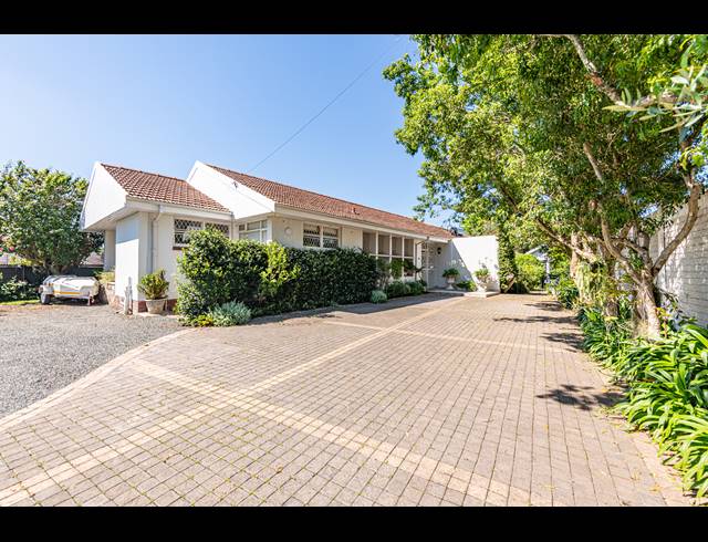 3.5 BEDROOM FREEHOLD SOLD IN COWIES HILL